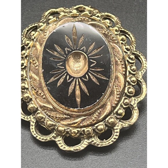 Vintage Sphinx Gold-Tone Brooch – Black Center – 1.75" Elegant Pin - Picture 3 of 5